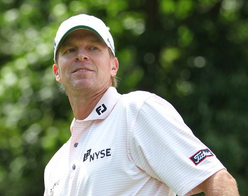 Steve Stricker Firm Wrists Throughout Golf Swing 6