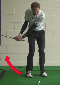 Control Pitching Distance with Underhand Toss, Golf Tip